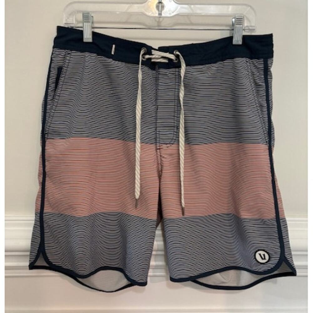 VUORI Mens Board Shorts Sz 32 Blue Red Striped Unlined Stretch Beach Outdoor